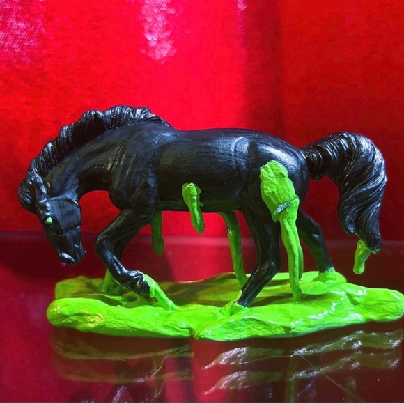 Stablemates, custom Breyer horse - Picture 1 of 3